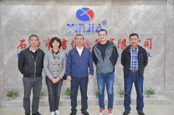 zhang hongguang, presidente da associação de relógios e relógios da china, e li xia, secretário geral, visitaram nossa empresa
